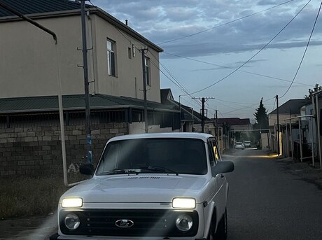 LADA (VAZ) Niva