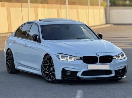 BMW 330