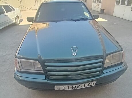 Mercedes C 180