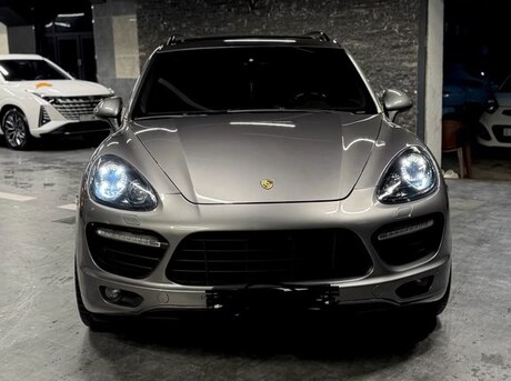 Porsche Cayenne Turbo S