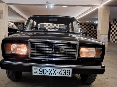 LADA (VAZ) 2107