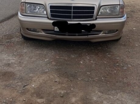 Mercedes C 230