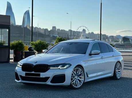 BMW 530e
