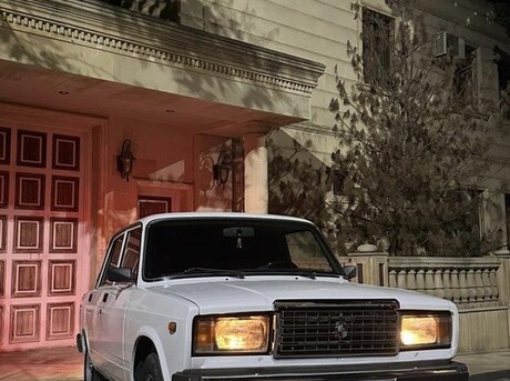 LADA (VAZ) 2107