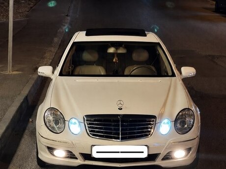 Mercedes E 240