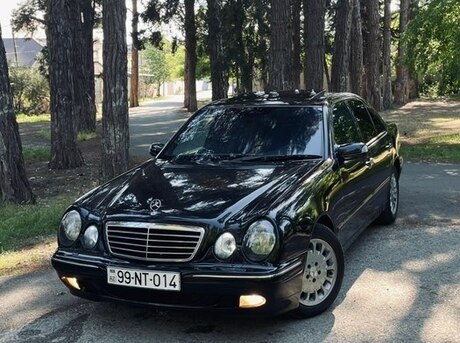 Mercedes E 270