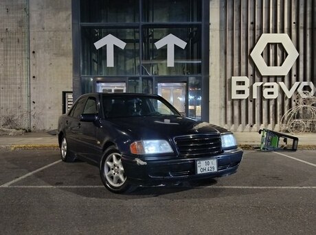 Mercedes C 200