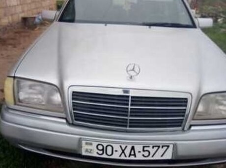Mercedes C 200