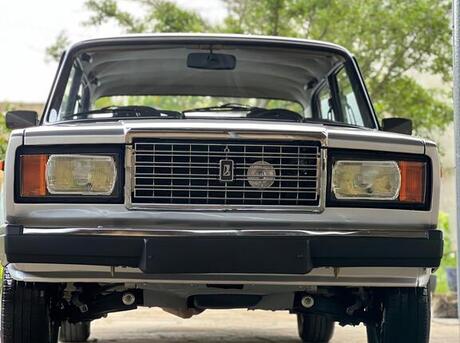 LADA (VAZ) 2107