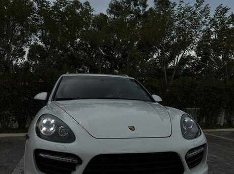 Porsche Cayenne GTS