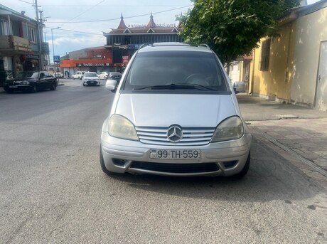 Mercedes Vaneo
