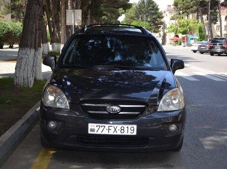 Kia Carens
