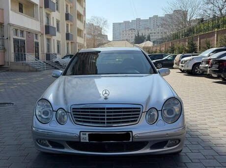 Mercedes E 320