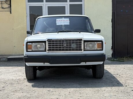 LADA (VAZ) 2107