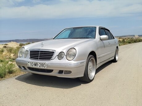 Mercedes E 280