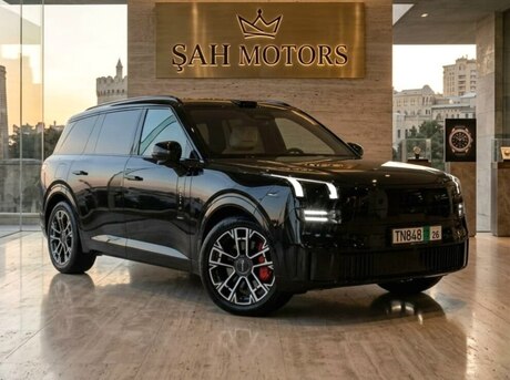 Lynk & Co 900