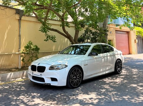 BMW 528