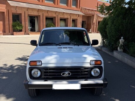 LADA (VAZ) Niva