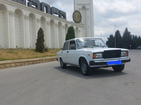 LADA (VAZ) 2107