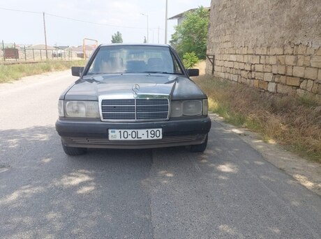 Mercedes 190