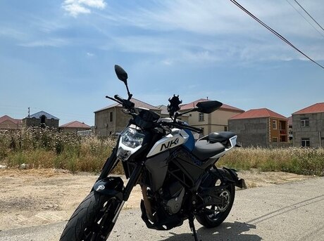 CFMOTO 250 NK