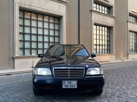 Mercedes C 220