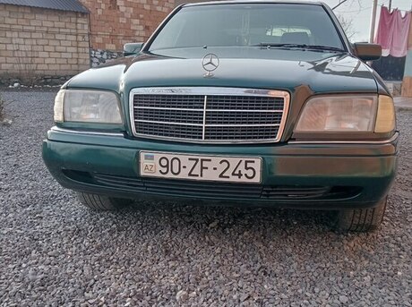 Mercedes C 180