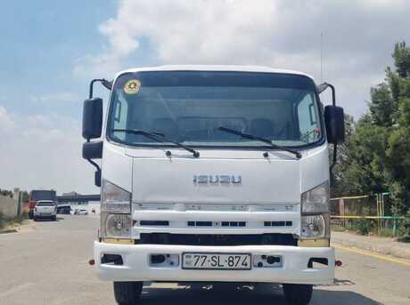 Isuzu NPR 75 L