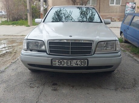 Mercedes C 220