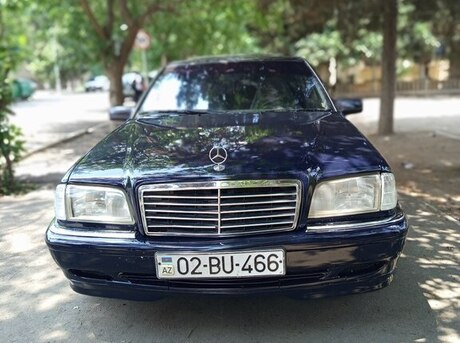Mercedes C 180