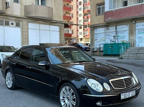 Mercedes E 320