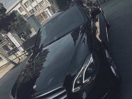 Mercedes E 220