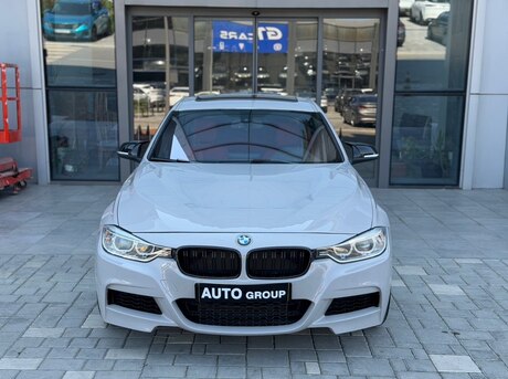 BMW 330