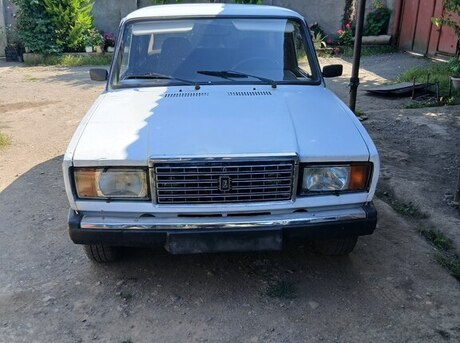 LADA (VAZ) 2107