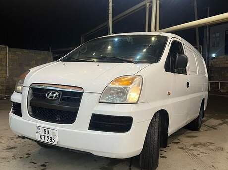 Hyundai H-1