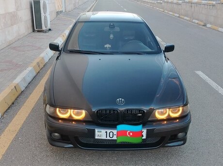 BMW 523
