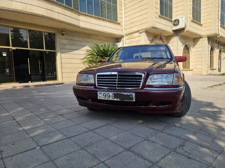 Mercedes C 220