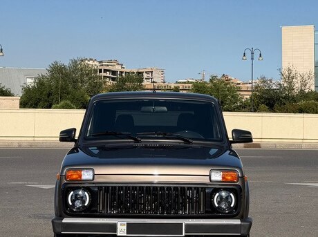 LADA (VAZ) Niva