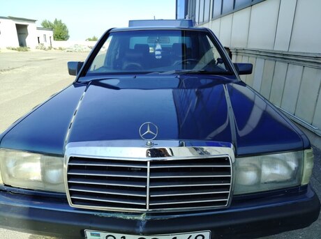 Mercedes 190