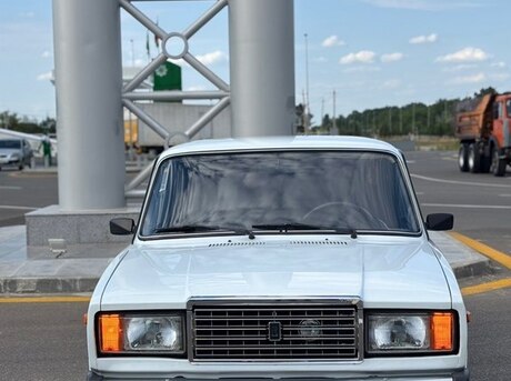 LADA (VAZ) 2107