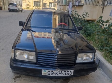 Mercedes 190