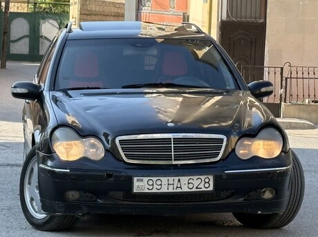 Mercedes C 200