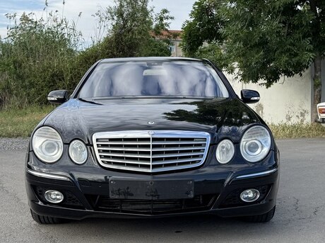 Mercedes E 220
