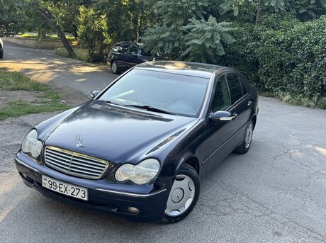 Mercedes C 180