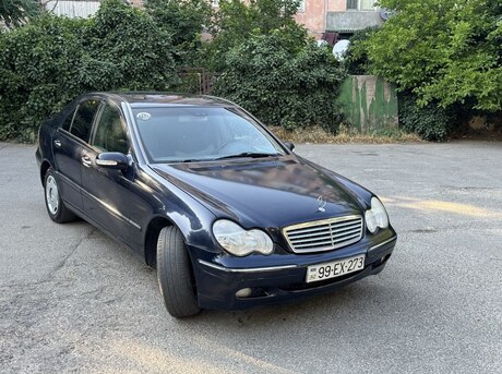 Mercedes C 180