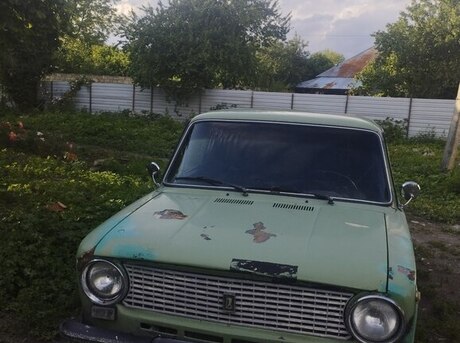 LADA (VAZ) 21011