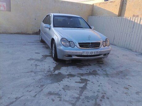 Mercedes C 220