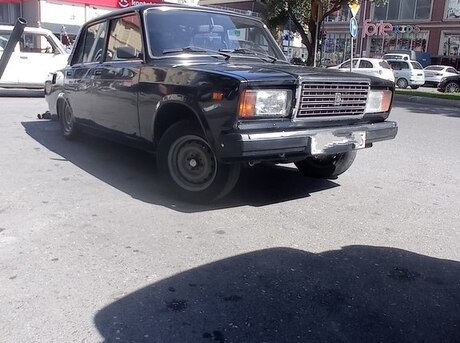 LADA (VAZ) 2107