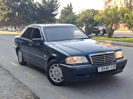 Mercedes C 180
