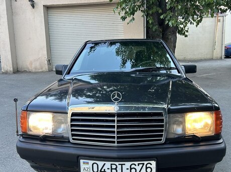 Mercedes 190